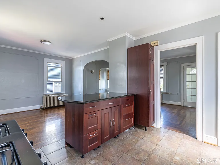 430 Blohm St — Photo 11