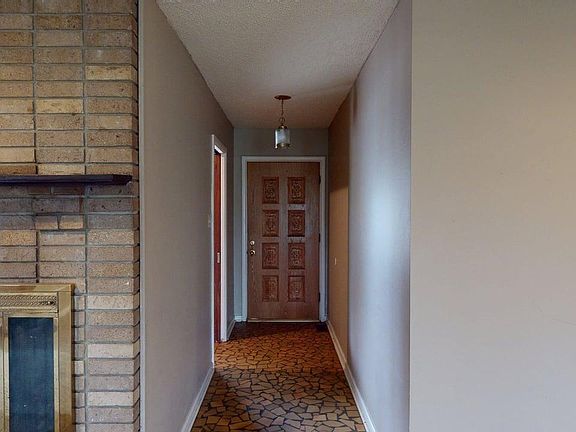 4th image of 5431 Chauvin Dr