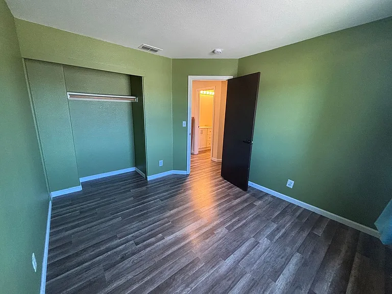1830 Highland Way — Photo 14