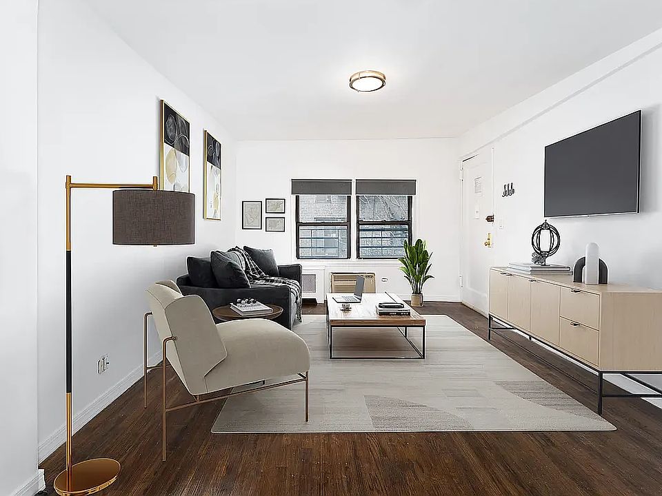 1st image of 32 Cornelia St #1A