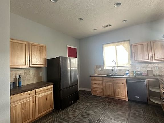 2nd image of 29435 Frontier Rd