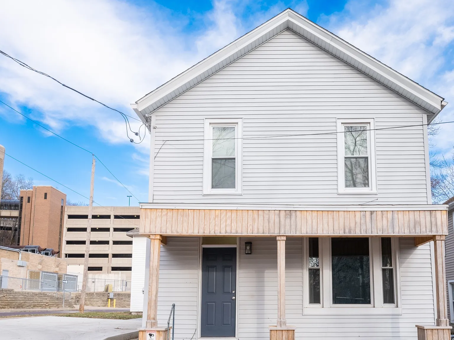 1 bed, 875 sqft, $1,800 — Photo 2