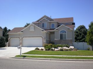 1281 N 1185 W, Clinton, UT 84015