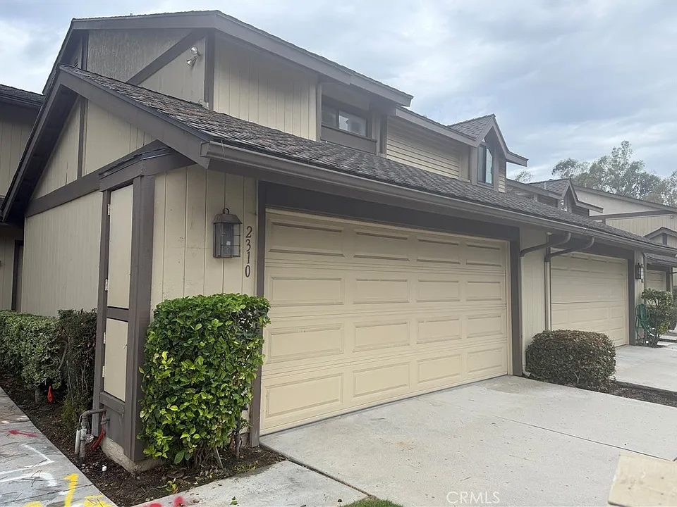 2310 Applewood Cir