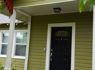 111 E 2nd St, Gaston, OR 97119