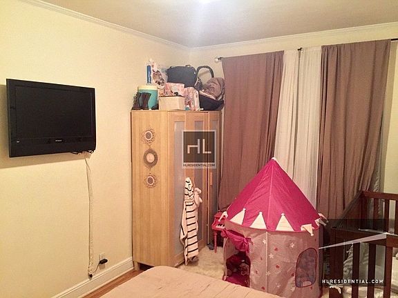 5th image of 3281 46th St #2