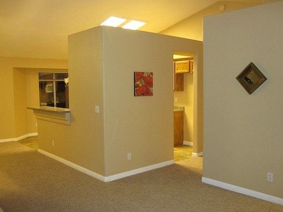 3rd image of 226 Jessica Dr