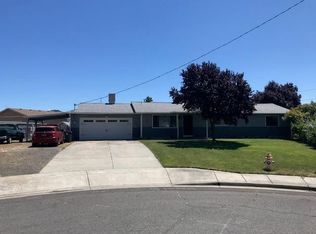 125 Cascade Ct, White City, OR 97503