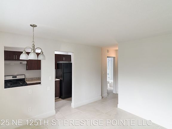 3rd image of 1525 NE 125th St APT 115