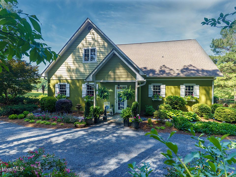 1st image of 644 Bracken Hill Road