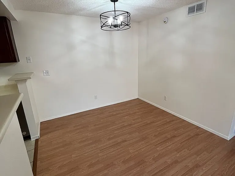 18195 E Ohio Ave #201 — Photo 4