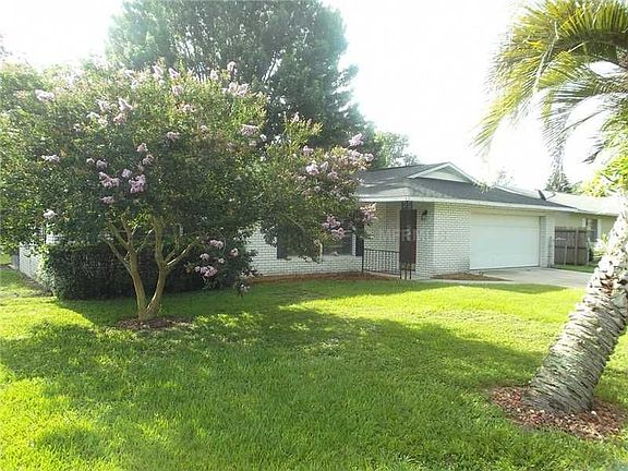 5th image of 27744 Lois Dr