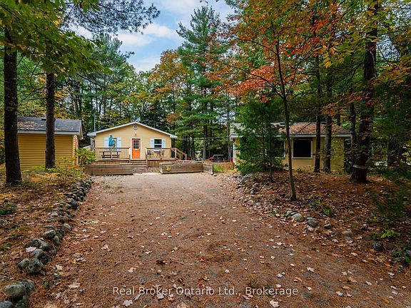 4th image of 1326 Tiny Beaches Rd N