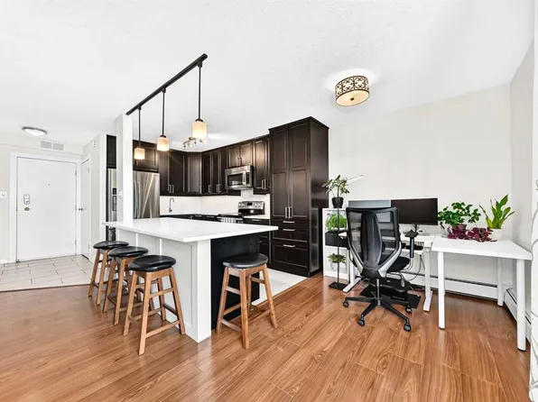 1330 E 15th Ave SW #1106, Calgary, AB T3C 3N6