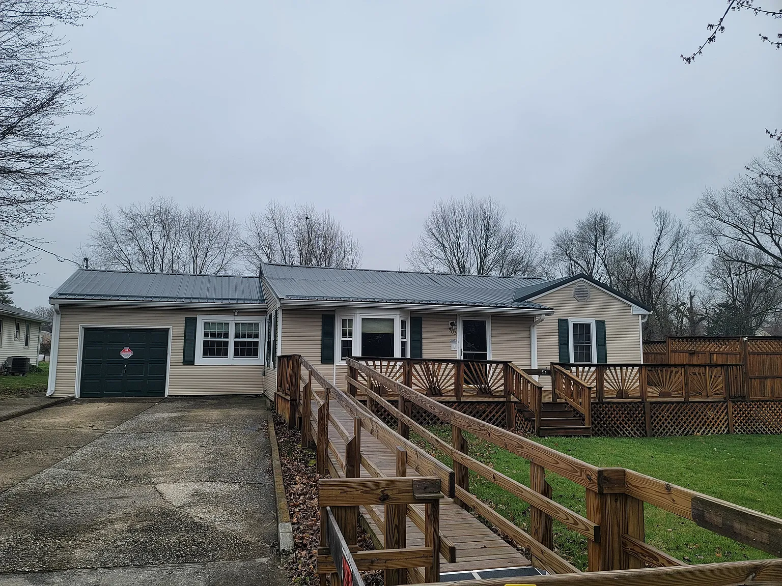 903 S Jackson St photo 1