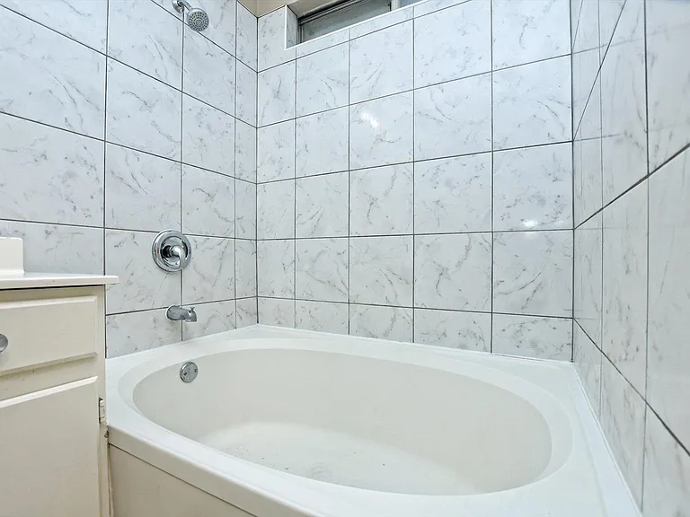 15009 Big Falls Dr — Photo 16