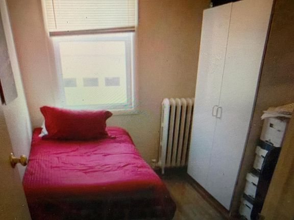 4th image of 178 Crescent Pl #5