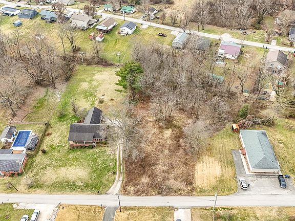 2nd image of 125 Oak St #50-90-016.00