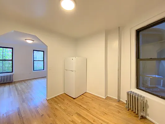 Rented by Douglas Elliman | media 27