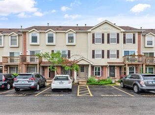 5602 Tinder Dr #3, Rolling Meadows, IL 60008