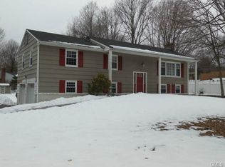 22 Old Lantern Pl, Norwalk, CT 06851