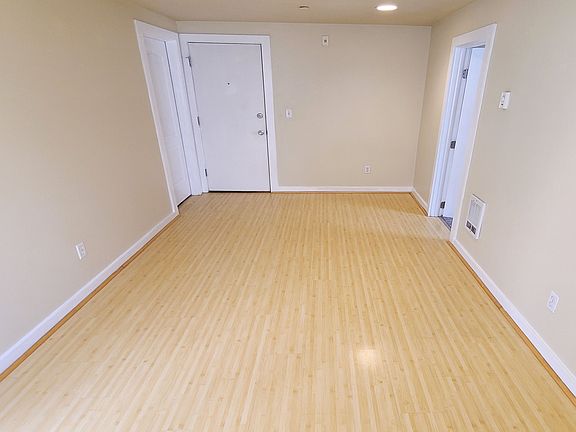5th image of 1545 Fawcett Ave APT 9