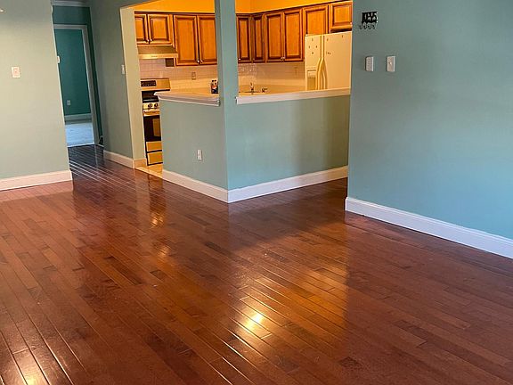 4th image of 2842 Brighton Pl Floor 1