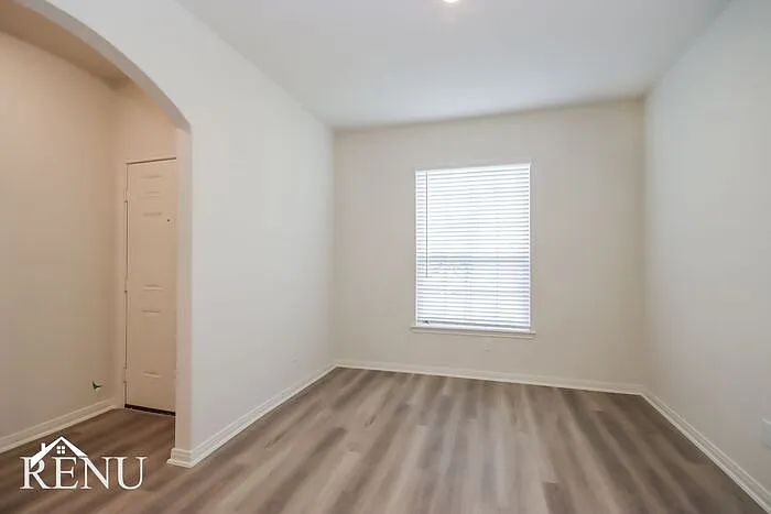 10458 Sweetwater Creek Dr — Photo 7