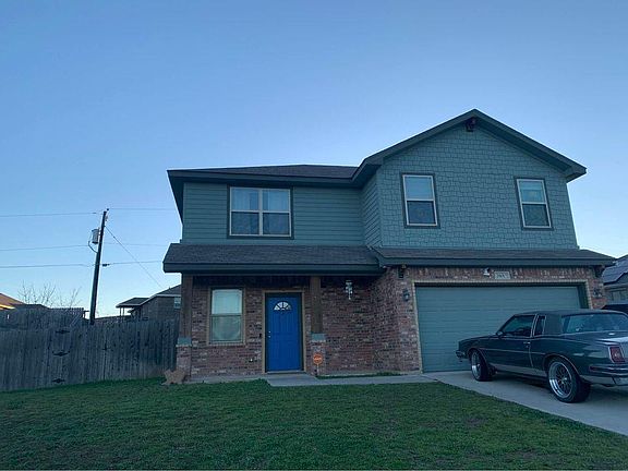 2nd image of 2801 Curtis Dr