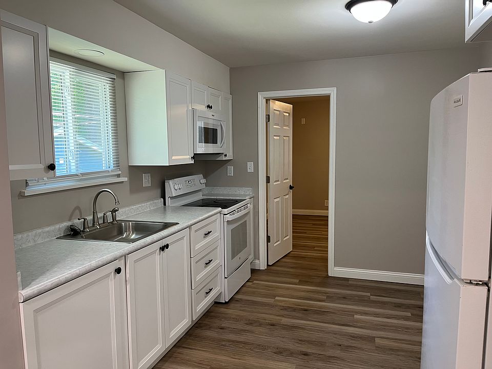 1st image of 423 Cypress St #2