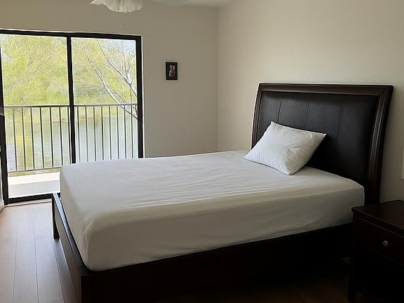 4th image of 1227 Commonwealth Cir #G-203
