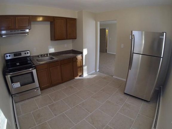 4th image of 909 Cook Ave APT 2