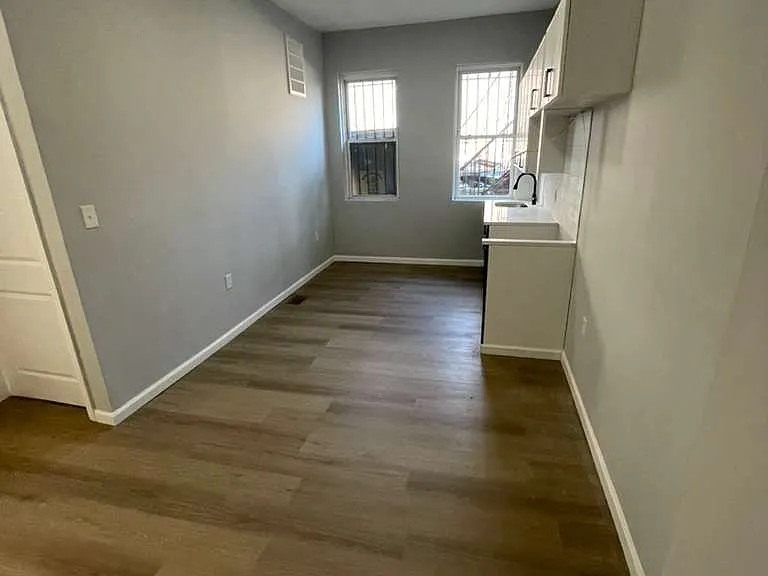 387 Avon Ave #D1 — Photo 4