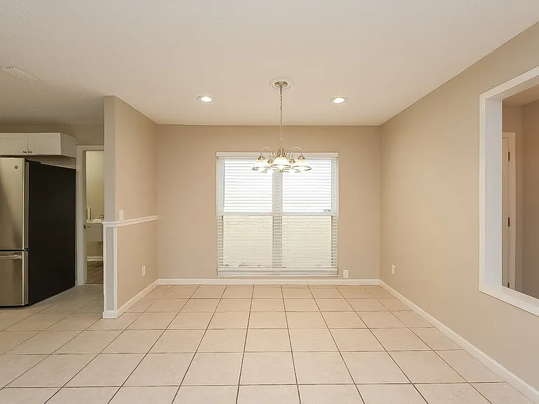 15709 Squirrel Tree Pl — Photo 7