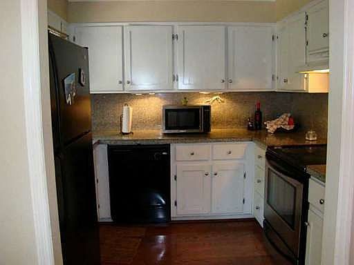 5th image of 2991 Alberta Dr