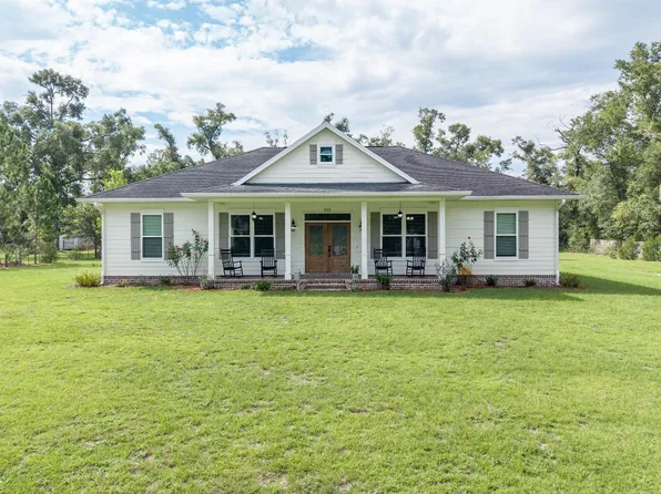 832 NE Candy Ln, Mayo, FL 32066