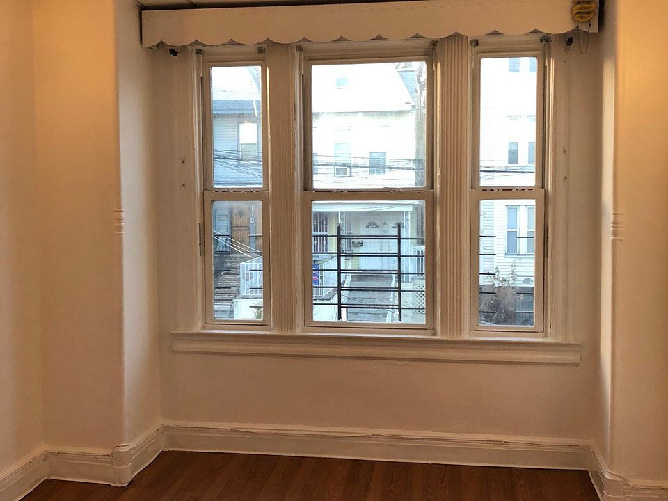 2nd image of 55 Randolph Ave