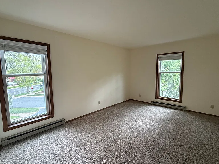 High Point Commons Apartments — Photo 28