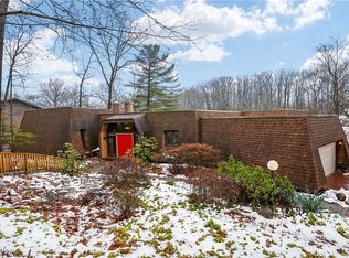 1376 Mockingbird Dr, Kent, OH 44240