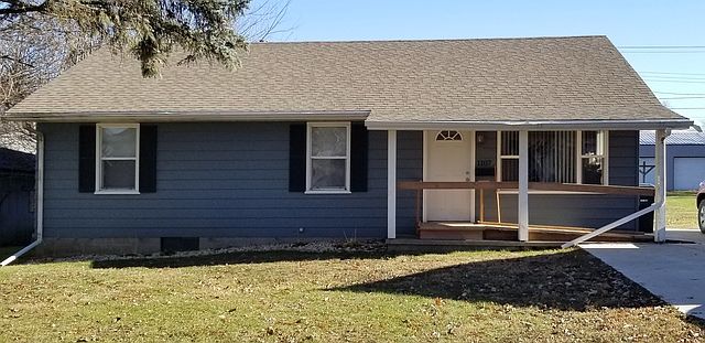 1st image of 706 6th Ave