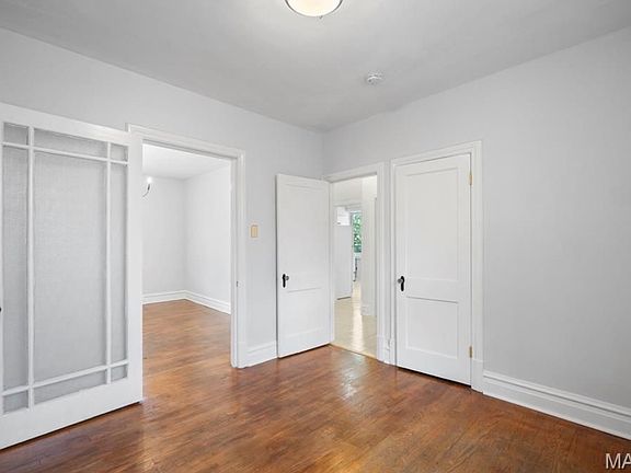 2nd image of 1102 Moorlands Dr #2nd