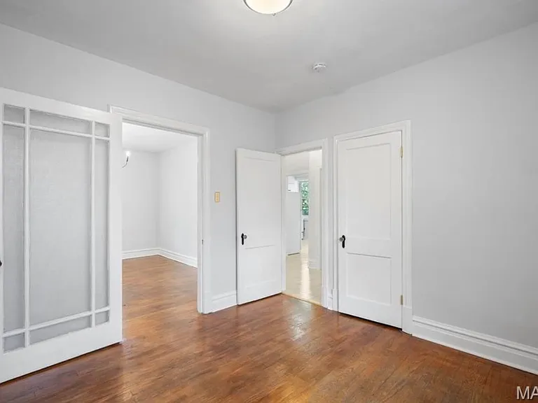 1102 Moorlands Dr #2 — Photo 2
