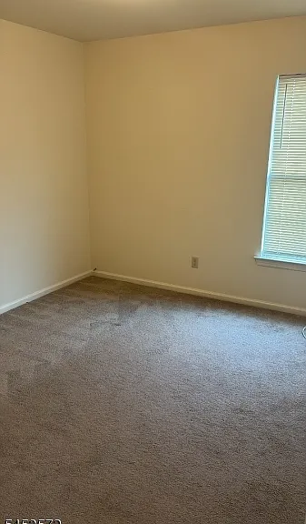 64 Isabella Ave — Photo 9