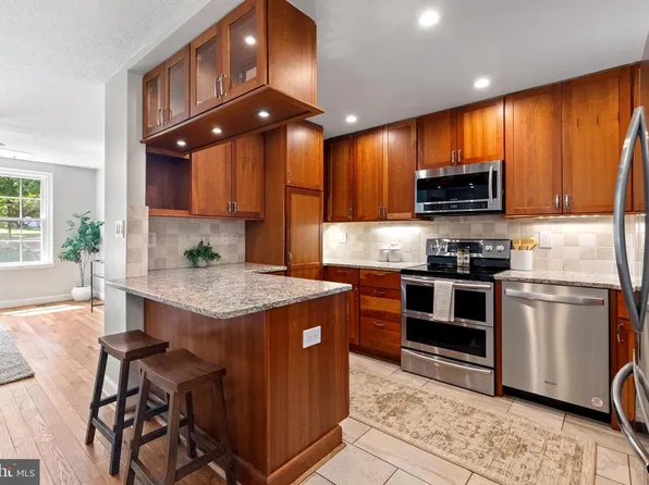2941 S Columbus St APT A2, Arlington, VA 22206