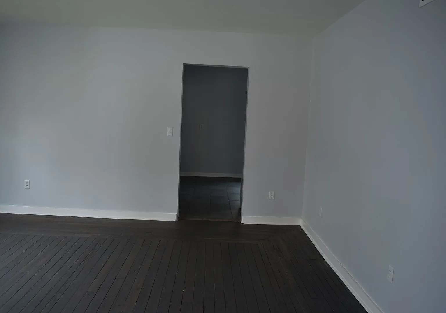 Coming Soon! Spacious & Inviting Home in Pontiac — Photo 4