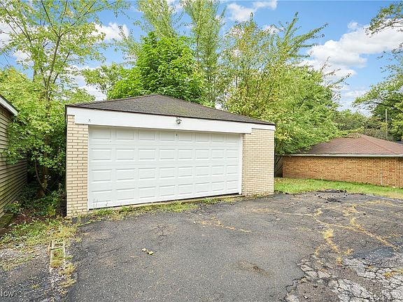 2nd image of 1792 & 1794 Tanglewood Dr