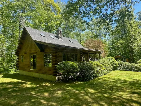 11 Clark Lane, Searsport, ME 04974