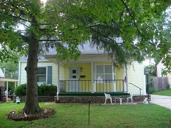 2nd image of 367 Hastings Ave