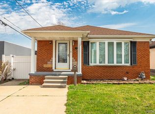 3327 22nd St, Wyandotte, MI 48192