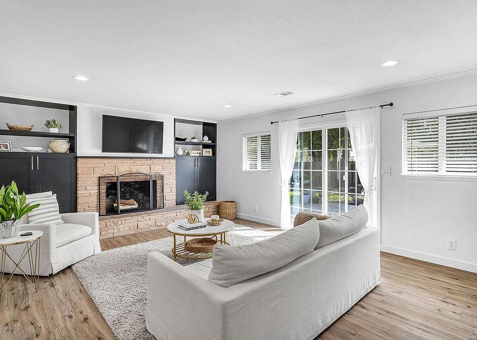 1st image of 320 Minahen Street
